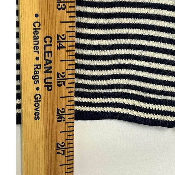 Talbots Sweater Women’s XL Blue White Striped 100% Merino Wool 3/4 Sleeve - Picture 6 of 6